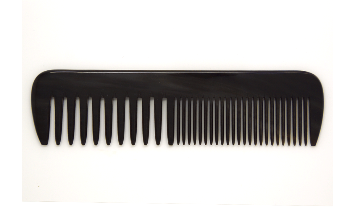 groetsch-frisierkamm-b-ffelhorn-f-r-normales-haar-glatt-bis-gewellt-18-cm image 1