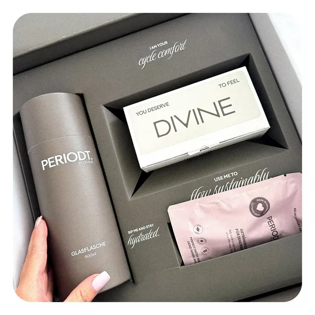 divine-dein-starter-set-cup-periodt-drink-bottle image 1