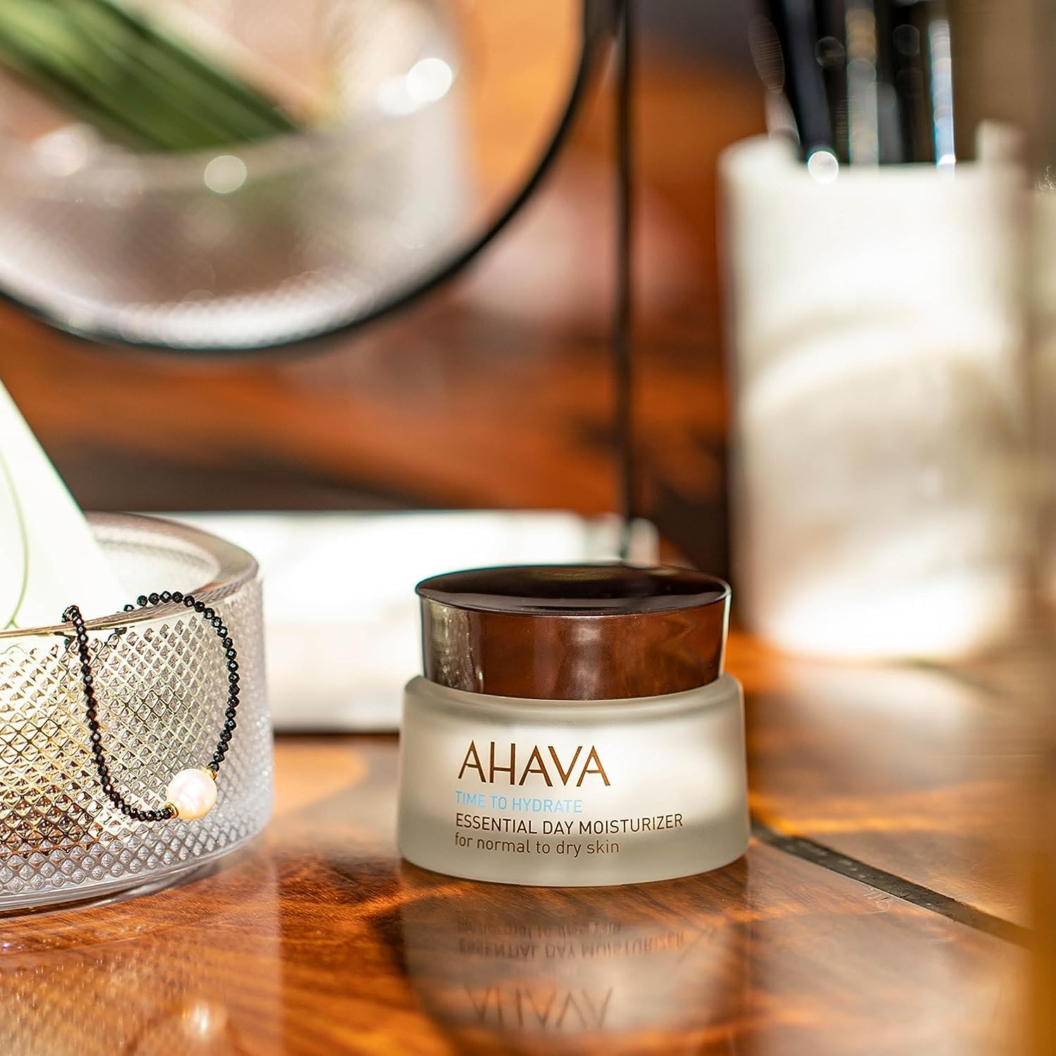 ahava-time-to-hydrate-essential-day-moisturizer-50ml image 6