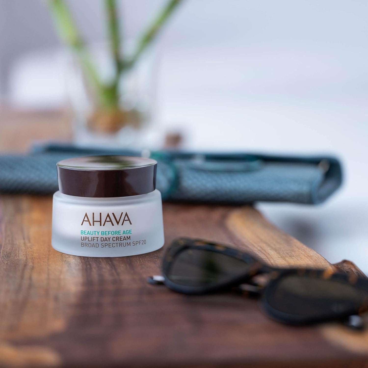ahava-uplift-tagescreme-spf20-feuchtigkeitspflege-50ml image 6