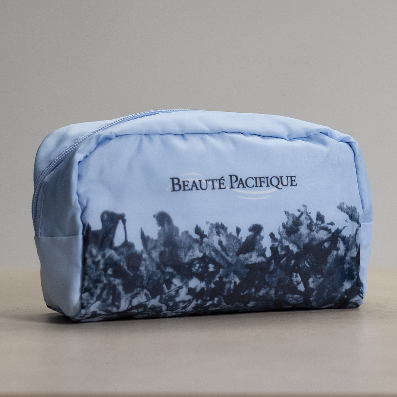 beaut-pacifique-x-rabens-toiletry-bag-kosmetiktasche image 2